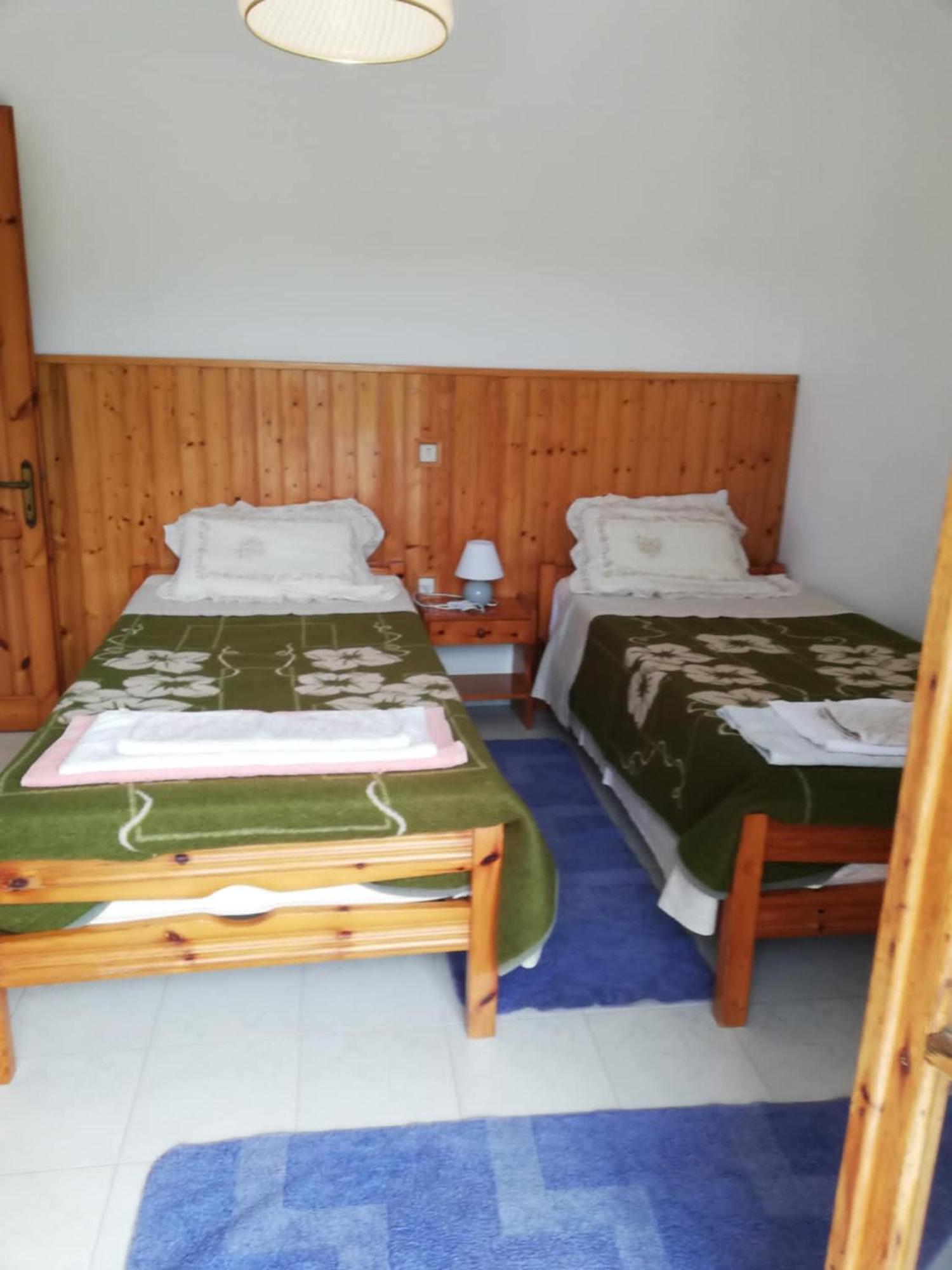 Lakis Apartments Ахарави Екстериор снимка